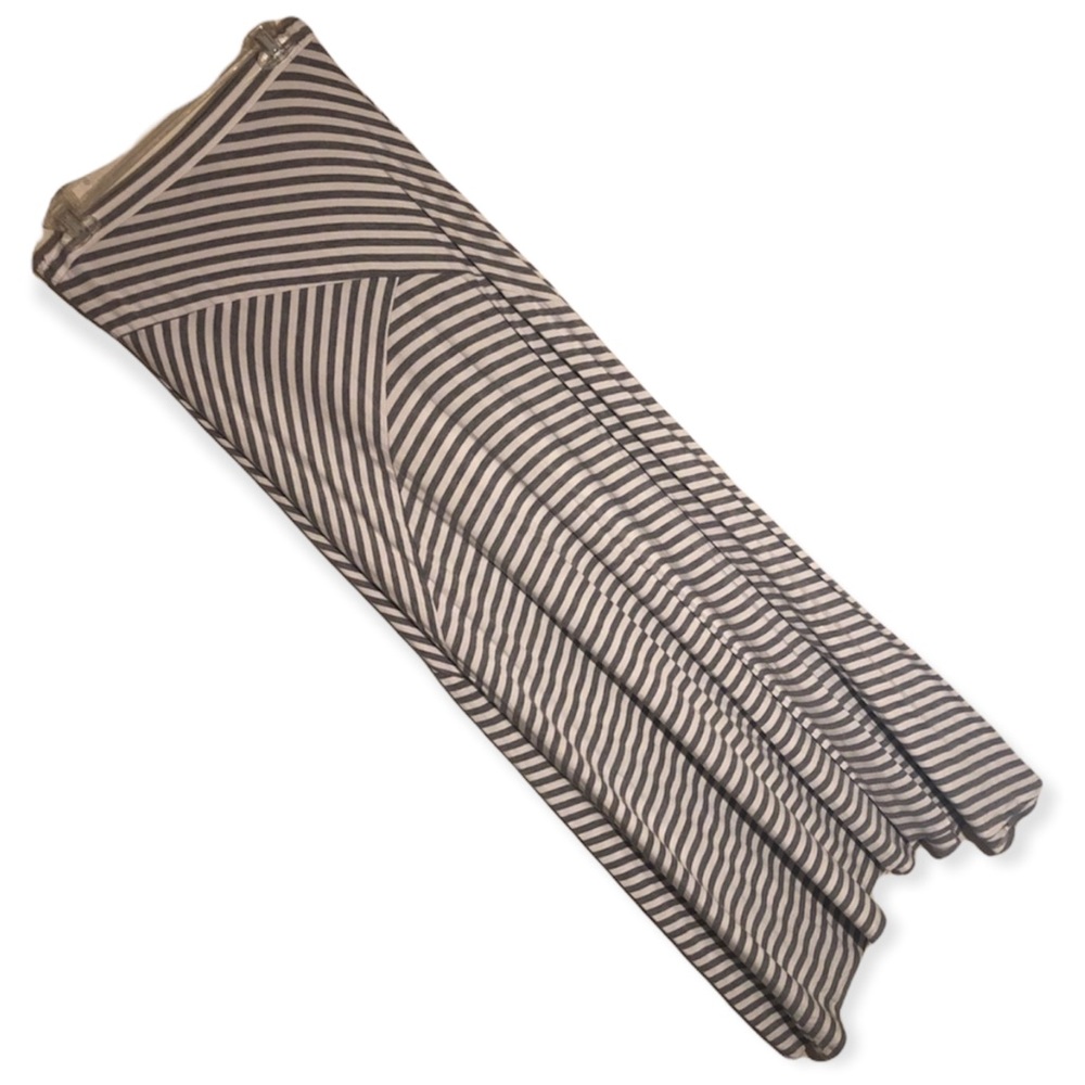 Medium grey and white Maxi skirt